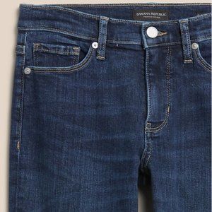 EUC BANANA REPUBLIC Premium Denim Mid-Rise Skinny Jean